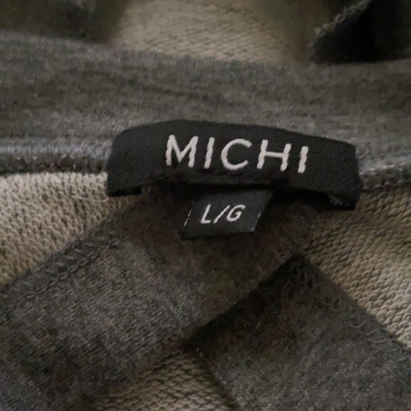 Michi - Picture 8 of 15